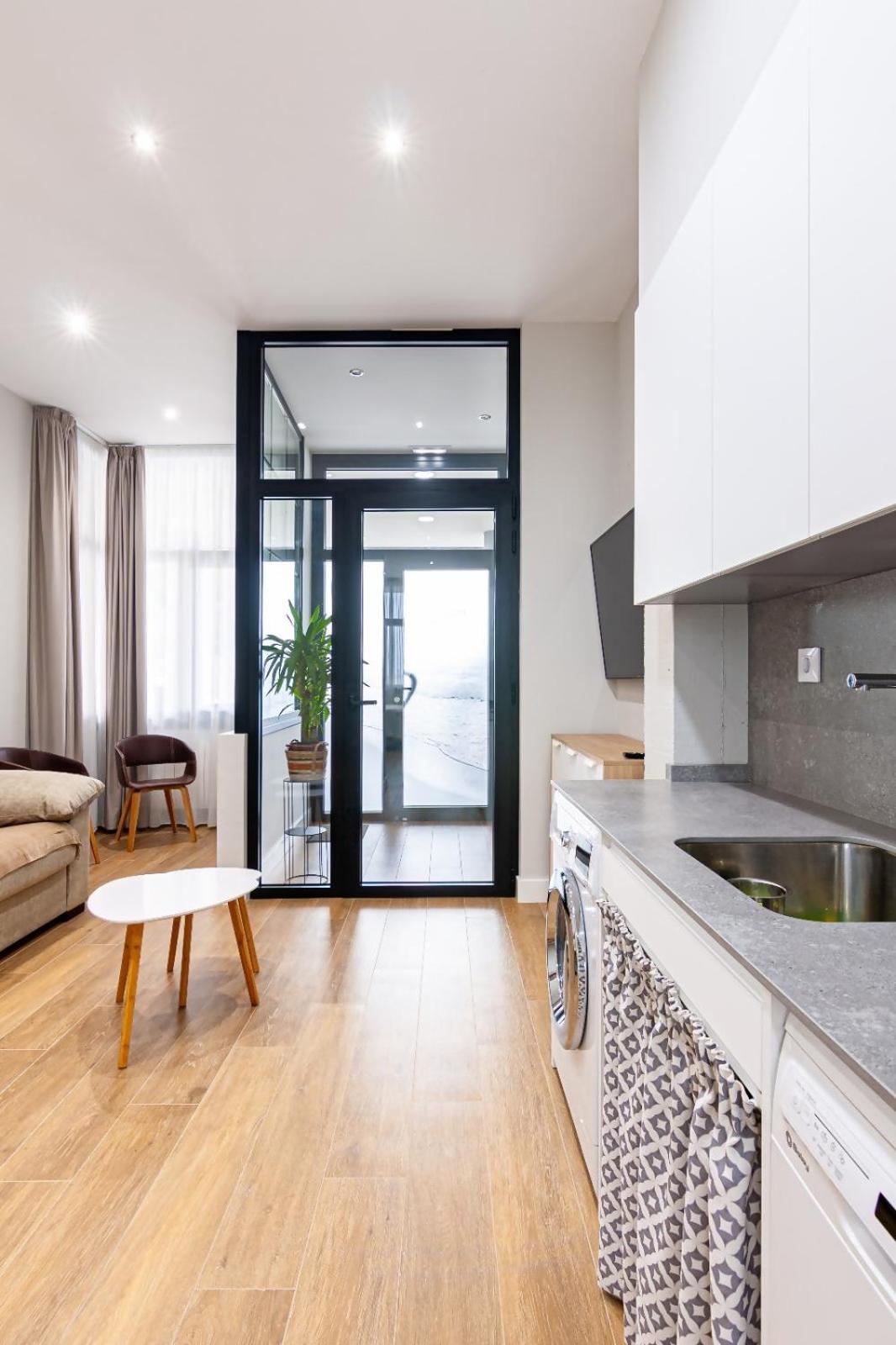 Apartmán Av Gijon Poniente Playa Exteriér fotografie