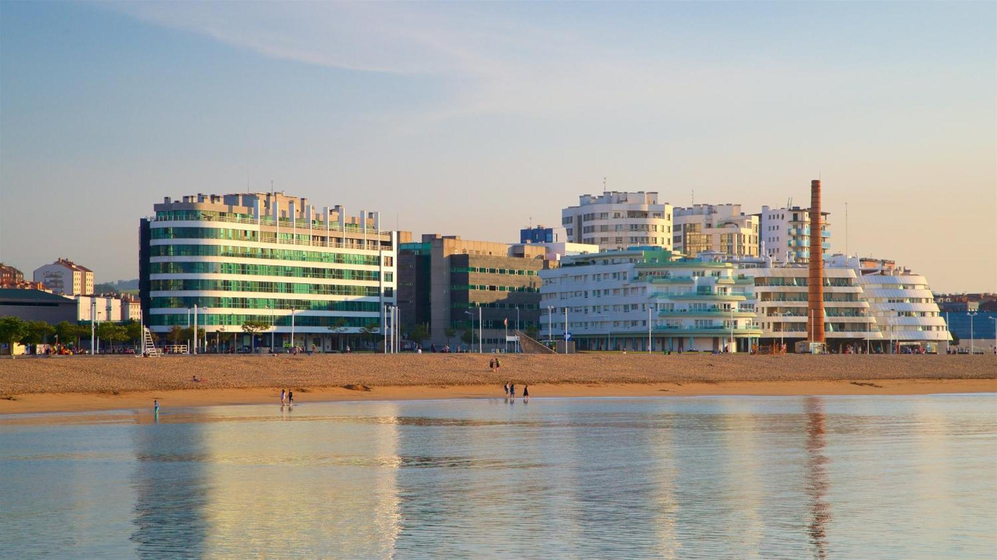 Apartmán Av Gijon Poniente Playa Exteriér fotografie